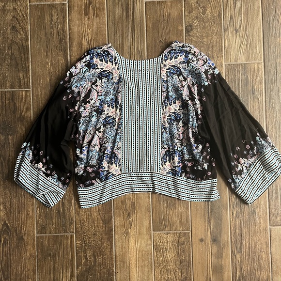 Free people butterfly sleeve blouse - Picture 5 of 6